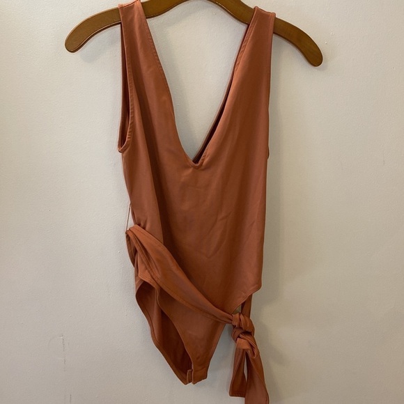 Forever 21 Rust Brown Sateen Tie Waist Bodysuit - Picture 3 of 8